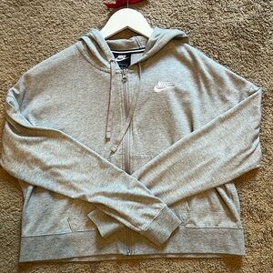 crop sweatshirt